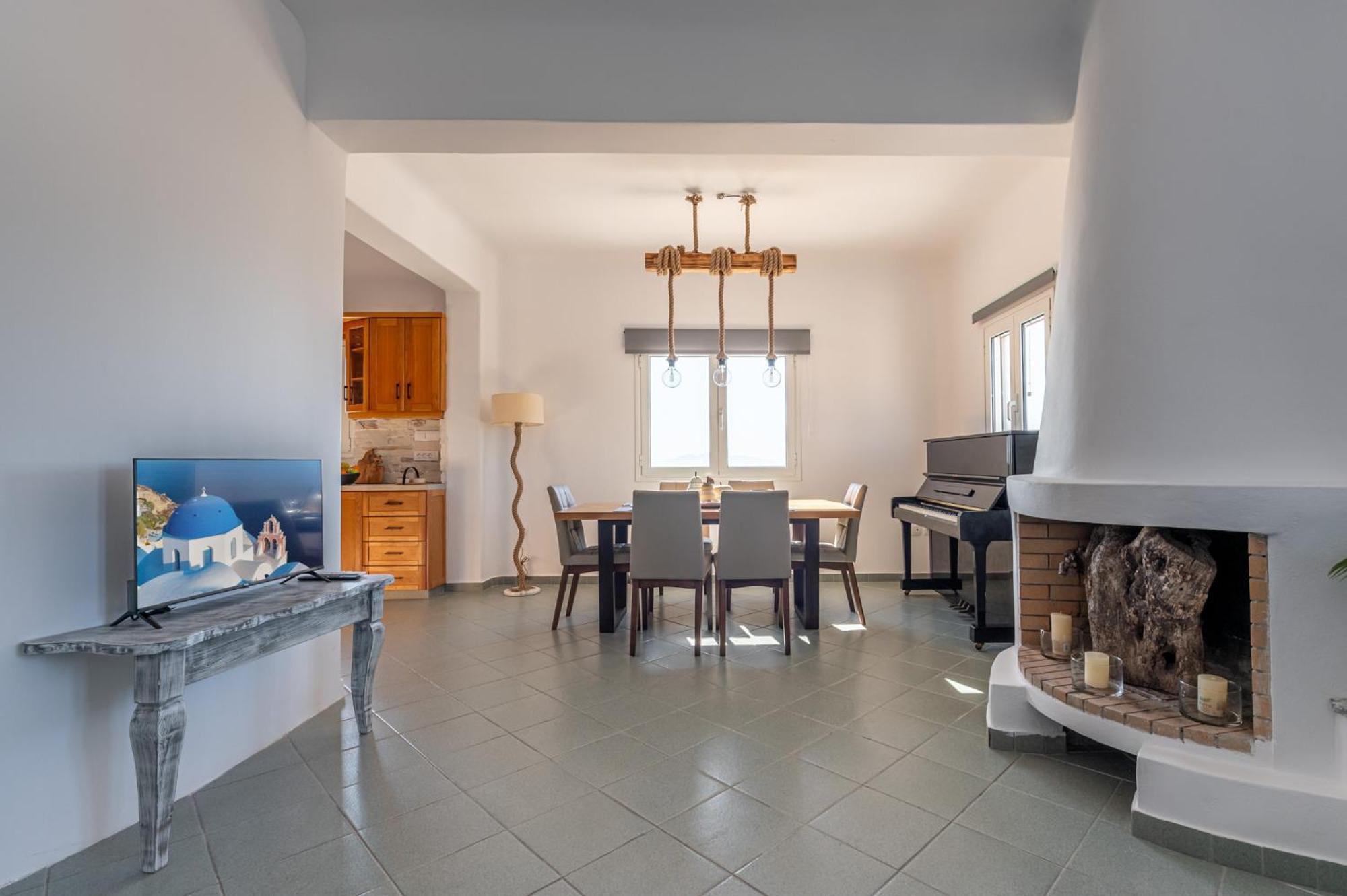 Villa Chora Fira (Santorini)